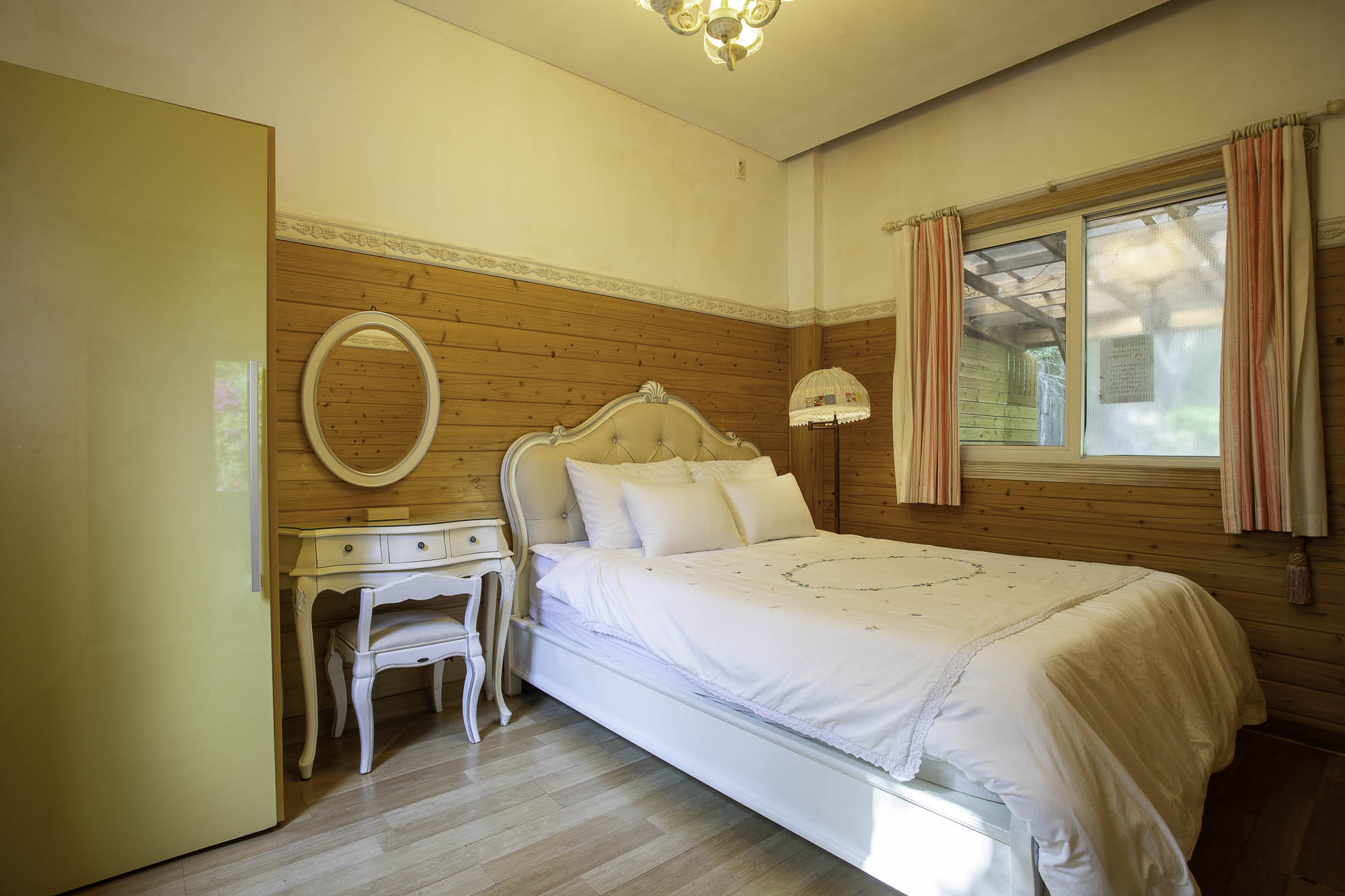 양평 시크릿테라 침실 내부