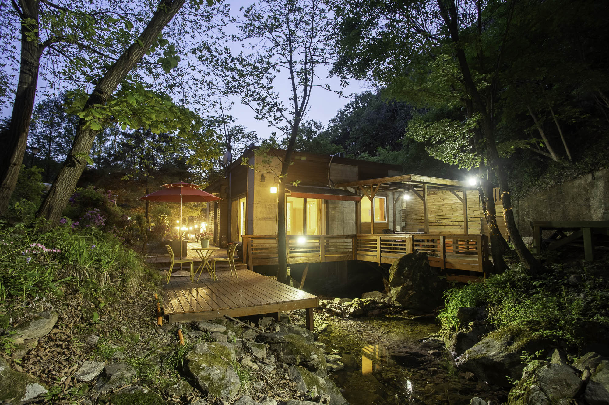 시크릿테라 외부 인테리어 3