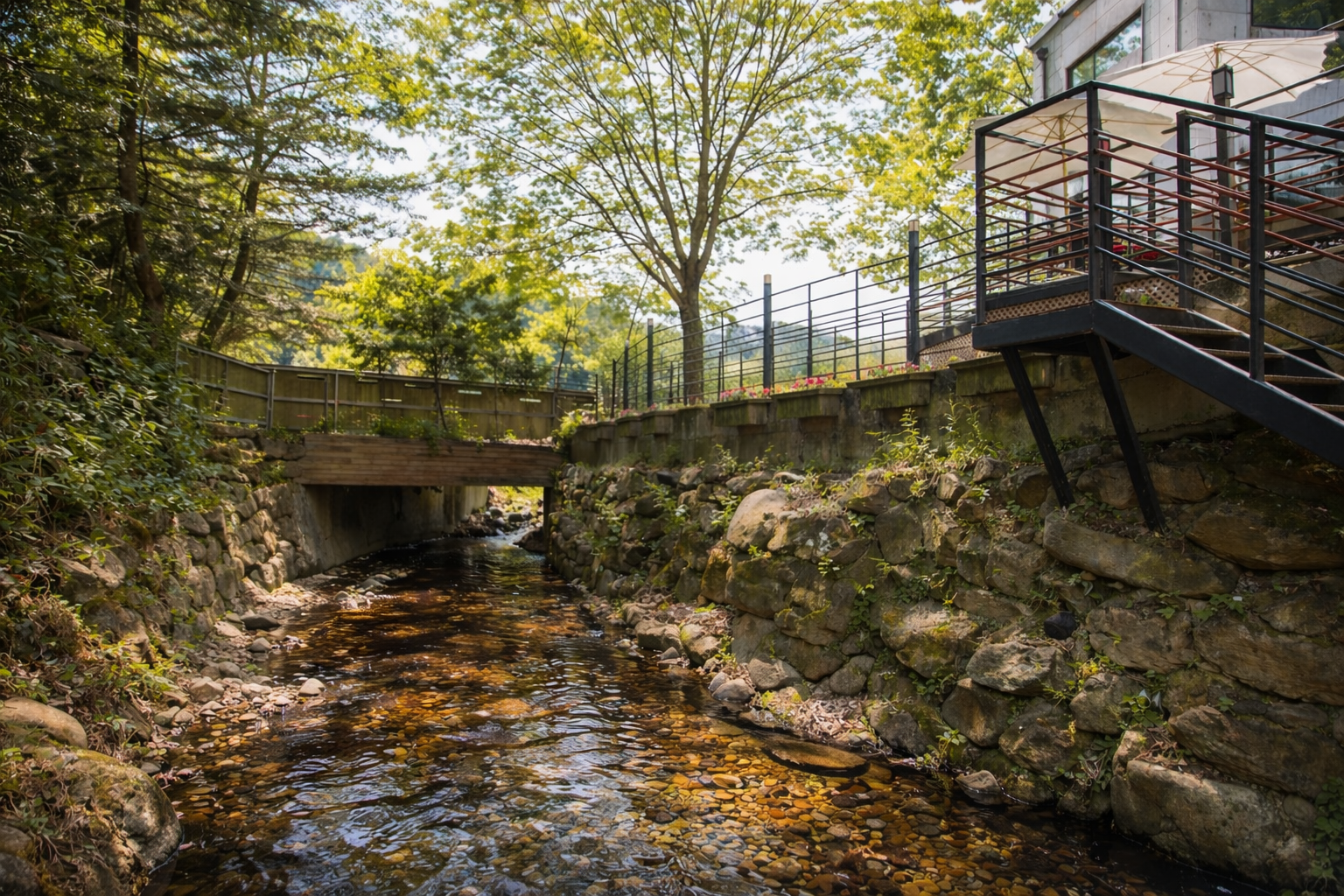 서울근교 양평 펜션 주변 계곡과 자연 풍경